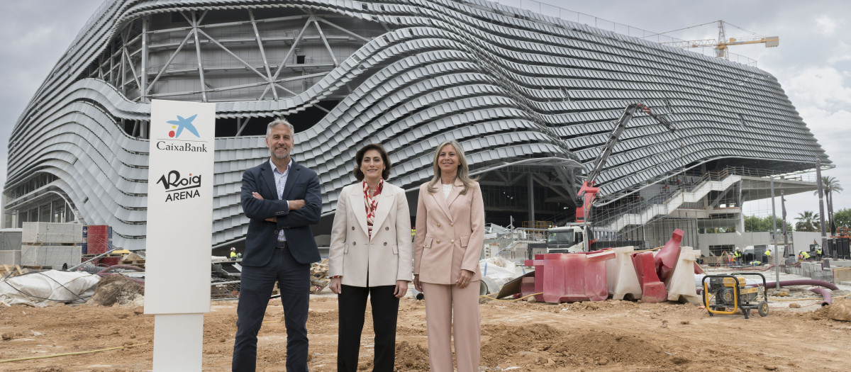 CaixaBank y el Roig Arena han firmado un acuerdo de patrocinio para los próximos cuatro años