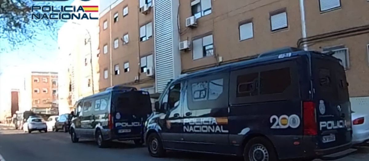 Dispositivo de la Policía Nacional en Huelva capital
REMITIDA / HANDOUT por POLICÍA NACIONAL
Fotografía remitida a medios de comunicación exclusivamente para ilustrar la noticia a la que hace referencia la imagen, y citando la procedencia de la imagen en la firma
14/1/2025