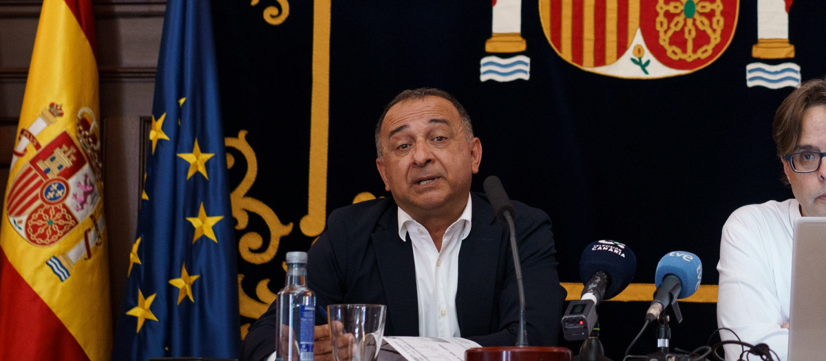 El subdelegado del Gobierno en Santa Cruz de Tenerife, Javier Plata