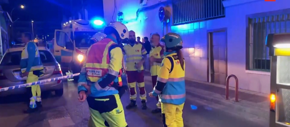 Servicios de Emergencias Madrid trabajando en el lugar del suceso