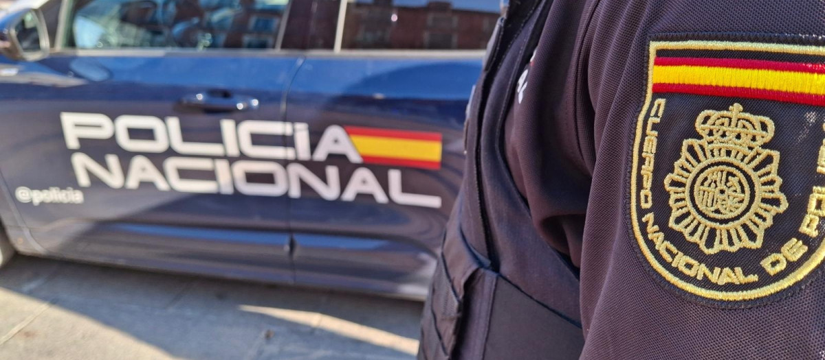 Un agente de la Policía Nacional, en Valladolid, en una imagen de archivo