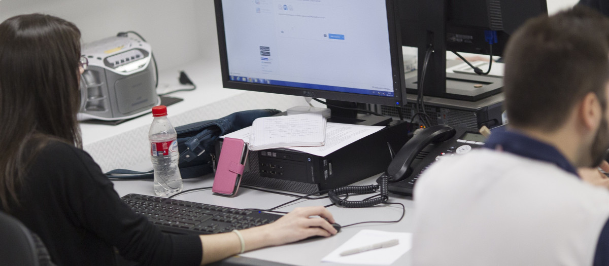 Trabajadores en una oficina