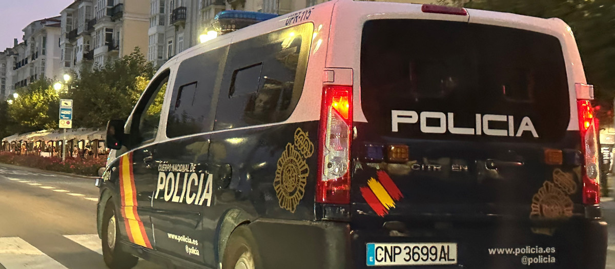 (Foto de ARCHIVO)
Nota De Prensa 02.06.2025. La Policía Nacional Detiene A Dos Hombres Por Un Delito De Descubrimiento Y Revelación De Secretos De Contenido Sexual

REMITIDA / HANDOUT por POLICÍA NACIONAL
Fotografía remitida a medios de comunicación exclusivamente para ilustrar la noticia a la que hace referencia la imagen, y citando la procedencia de la imagen en la firma
02/6/2025