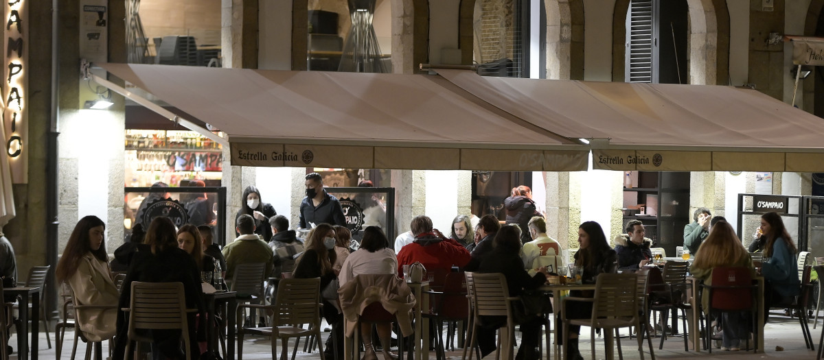 A Coruña
Ambientes en la hostelería 
11/02/2022
Foto: M. Dylan / Europa Press