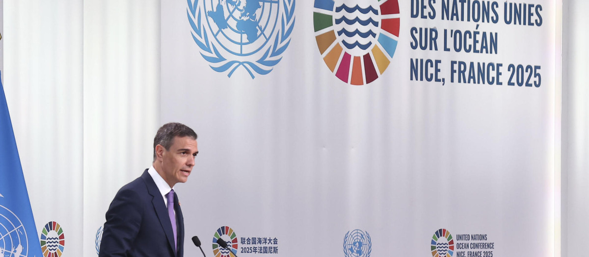El presidente del Gobierno de España, Pedro Sánchez, interviene en la sesión plenaria de la presentación del Pacto Europeo de los Océanos