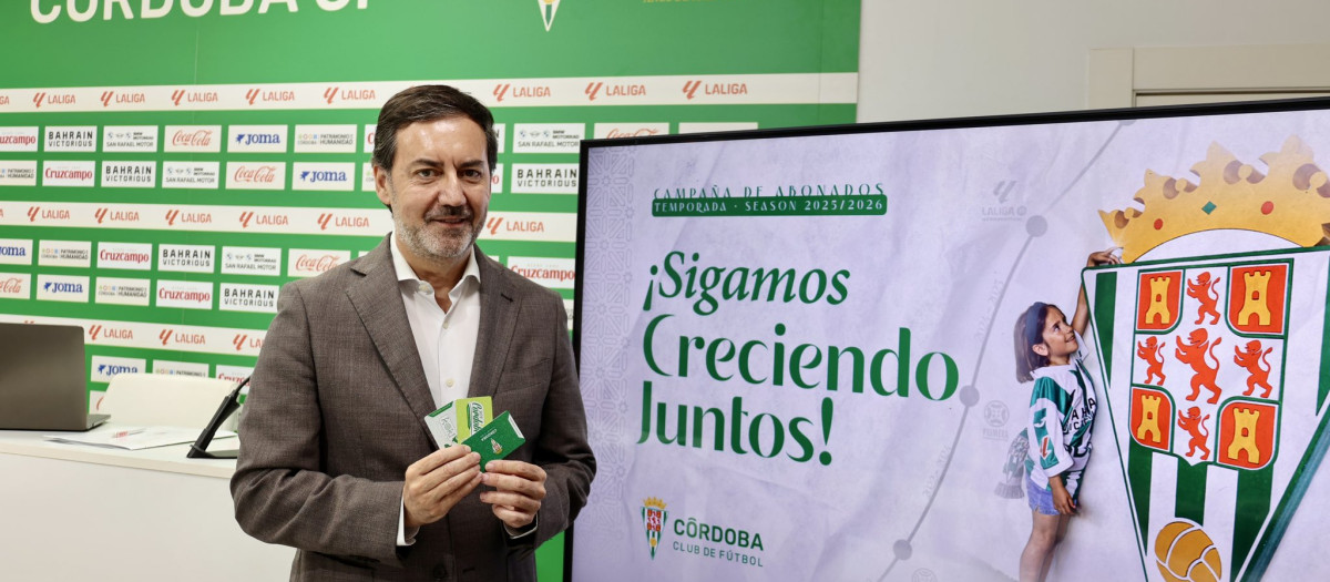 Antonio Fernández Monterrubio presenta la campaña de abonados para la 25/26