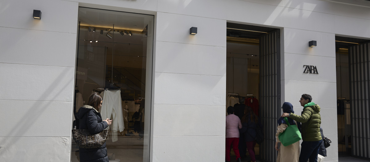 Fachada de una tienda de Zara