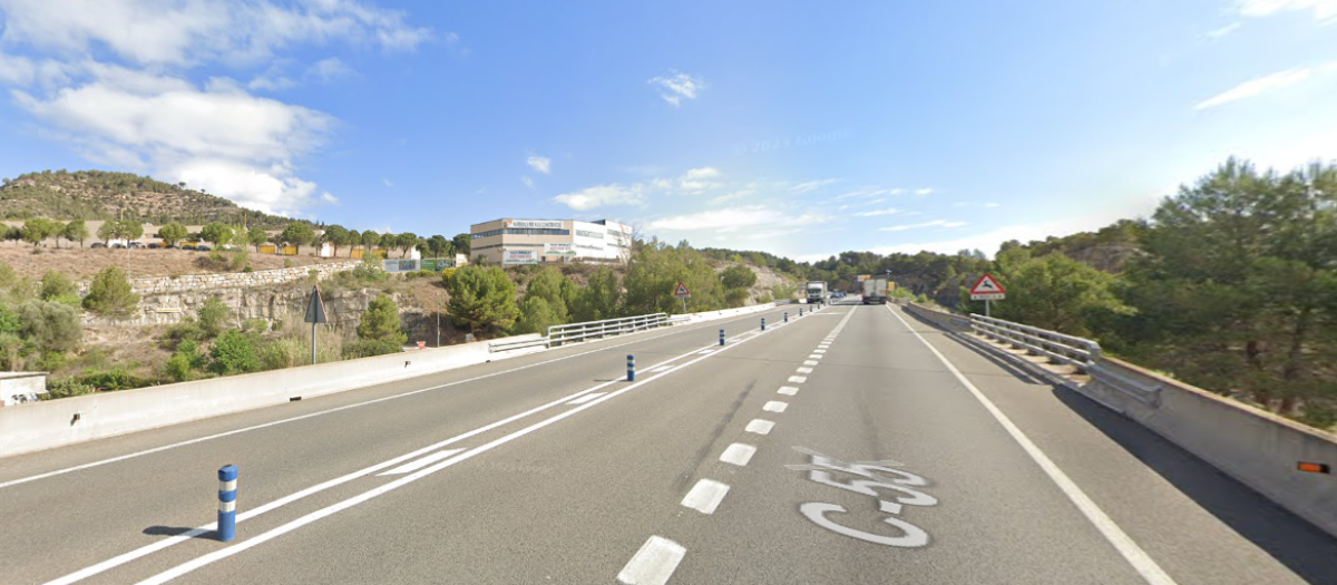 C-55, una de las primeras carreteras de tres carriles de España