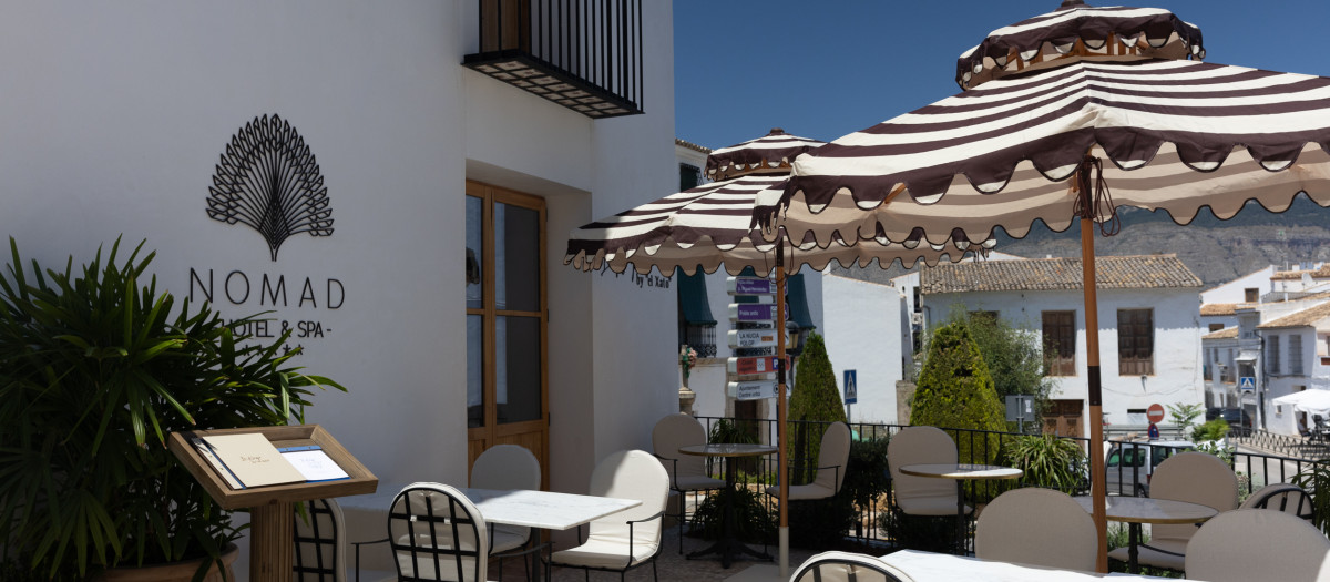 Imagen de la entrada del nuevo hotel Nomad en Altea