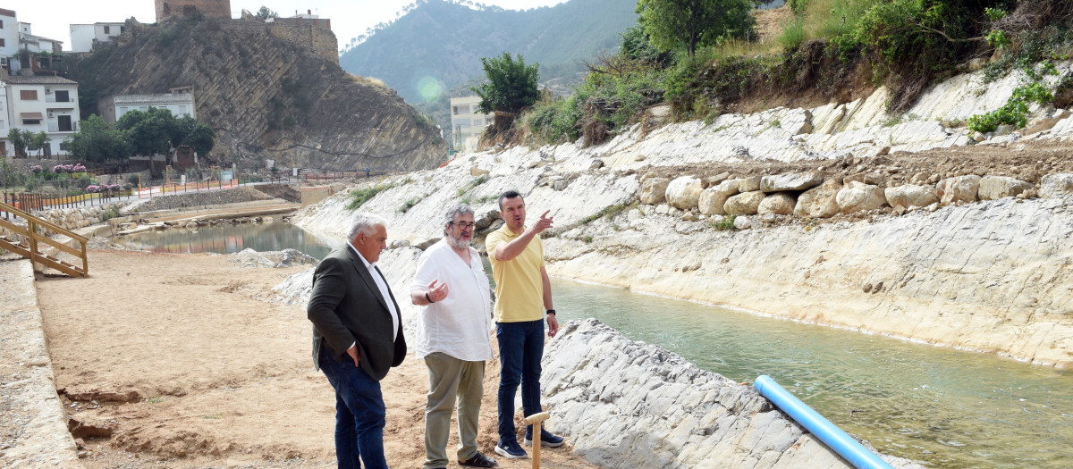 Imagen de Vicent Mompó junto a Tomás Cervera y Pedro Cuesta