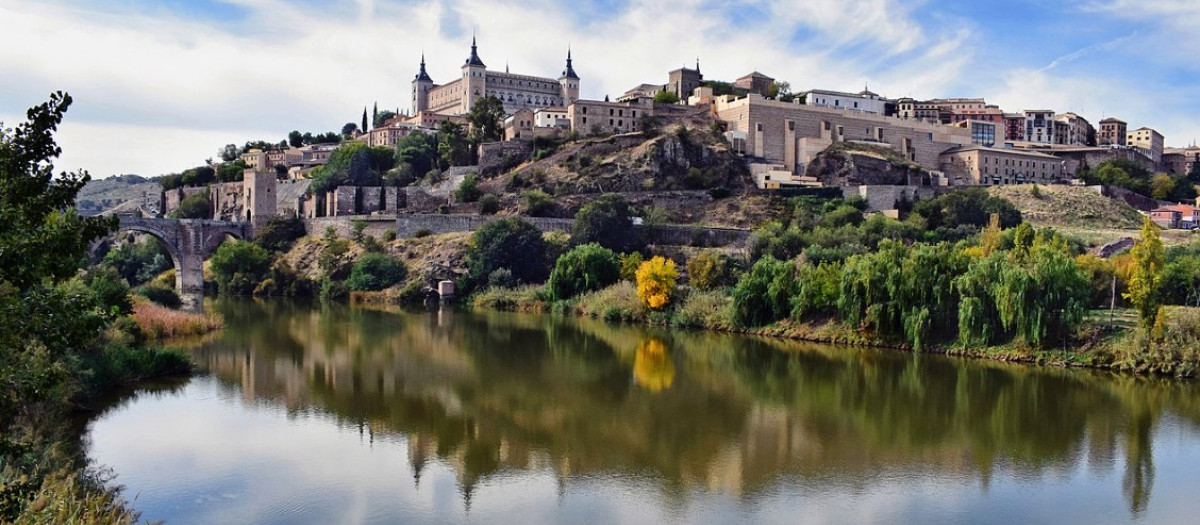 El río Tajo a su paso por Toledo