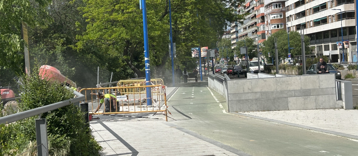 Obras para la modificación del trazado del carril bici del paseo de Isabel la Católica.