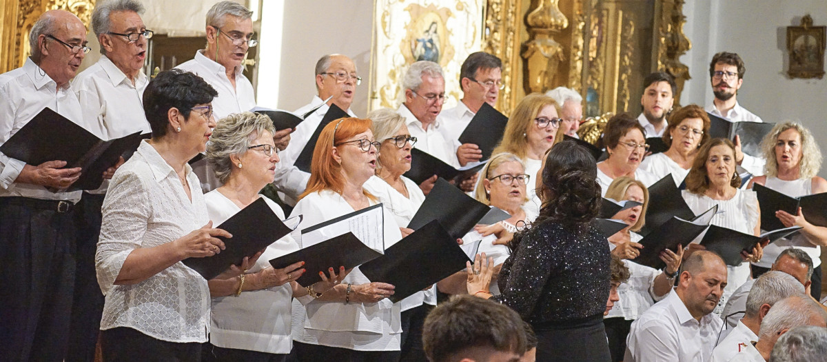 Presentación del himno de la coronación canónica de la Virgen del Carmen de Montoro