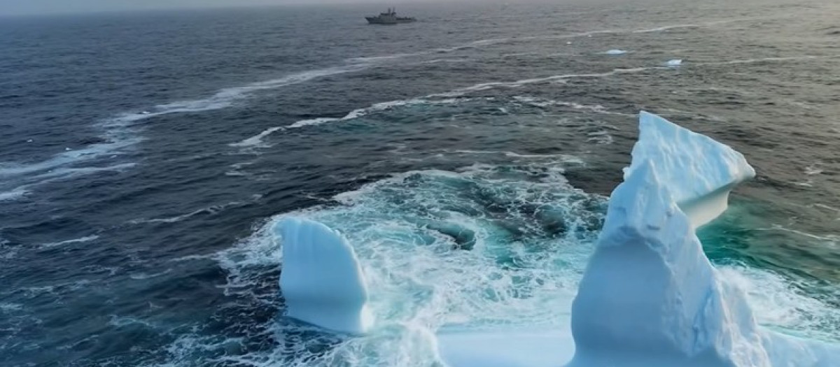 Un iceberg detectado por el patrullero español Arnomendi (P-63) en el Atlántico Norte