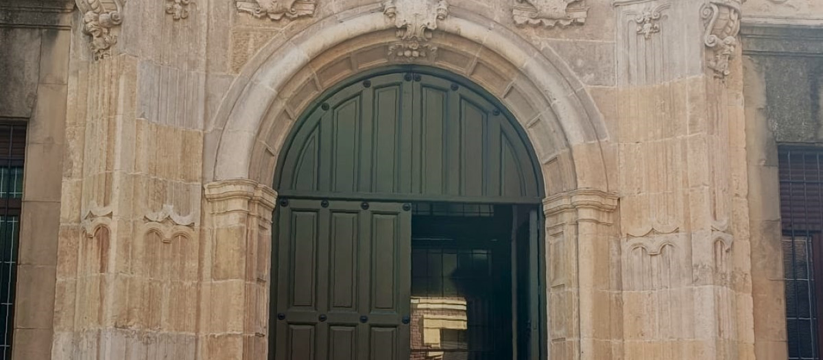 Entrada a la Audiencia Provincial de León, donde tuvo lugar el juicio por el asesinato de una joven en Cembranos