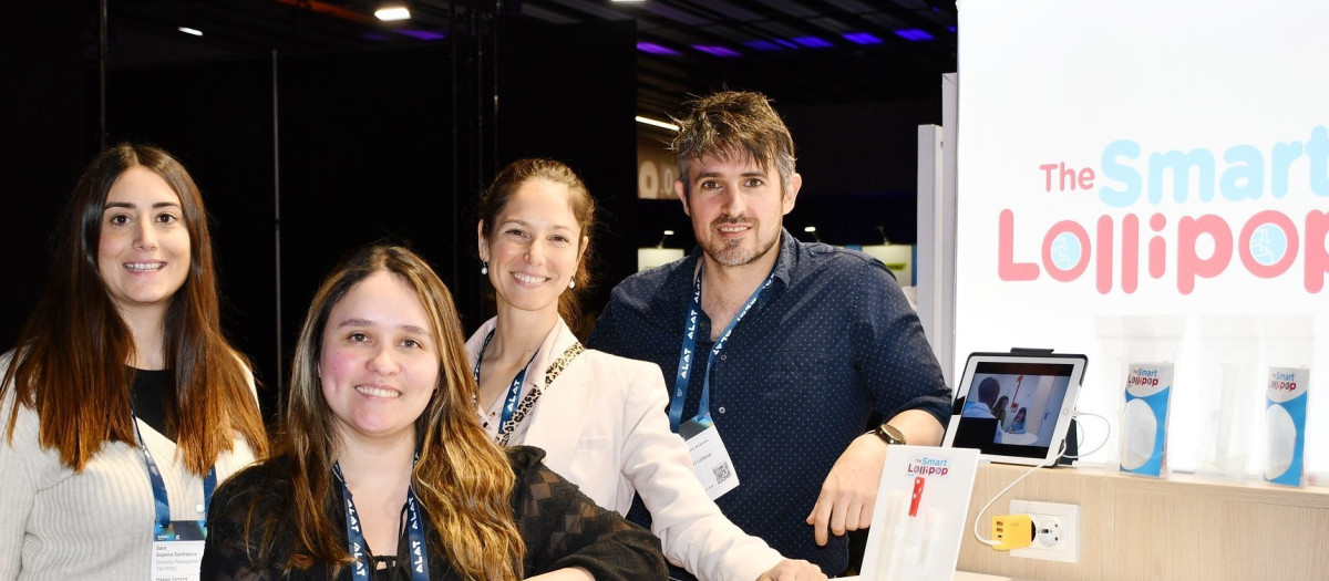 Parte del equipo de The Smart Lollipop. Diana Ballart -CEO i cofundadora- es la segunda por la derecha