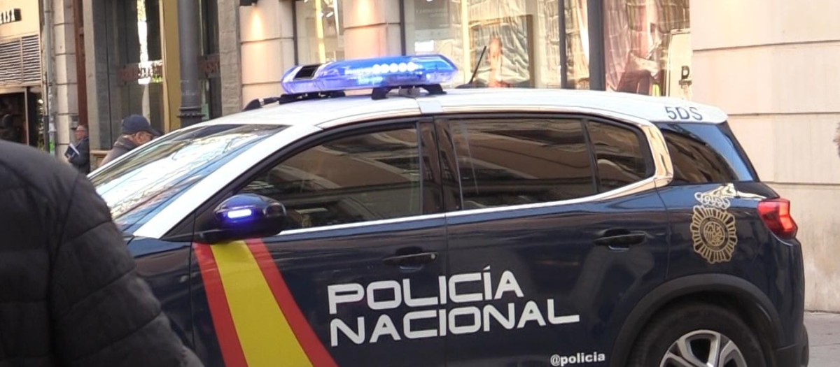 Coche de la Policía Nacional