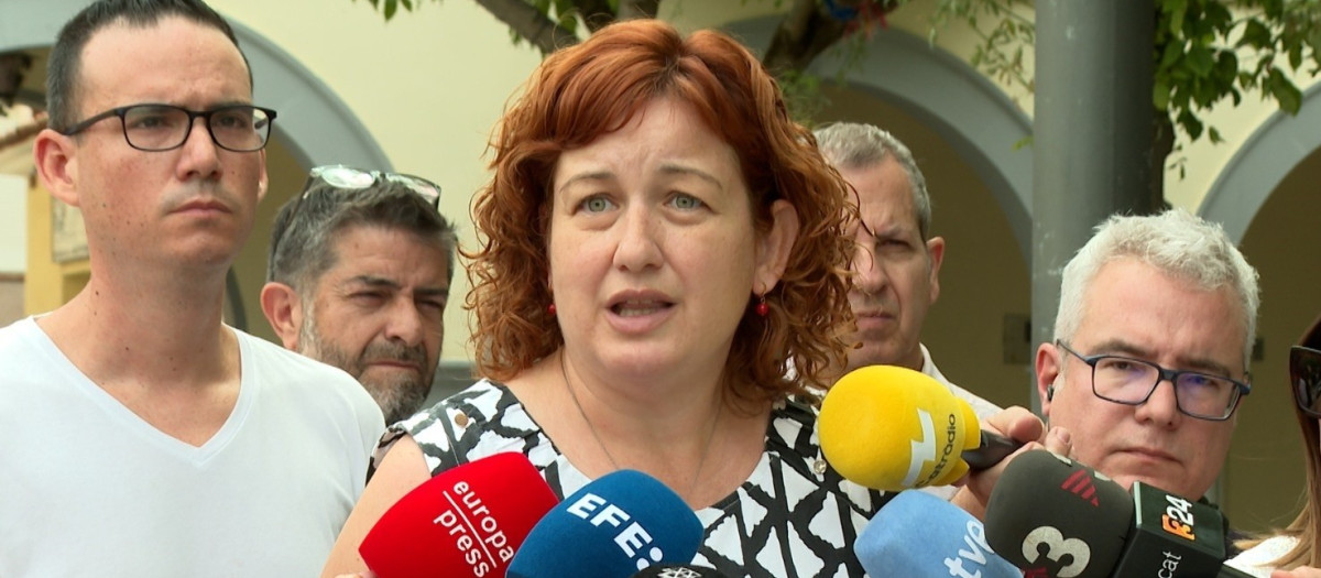 La alcaldesa de Sentmenat, Montserrat Rueda, en una rueda de prensa tras el brutal asesinato del 2 de junio