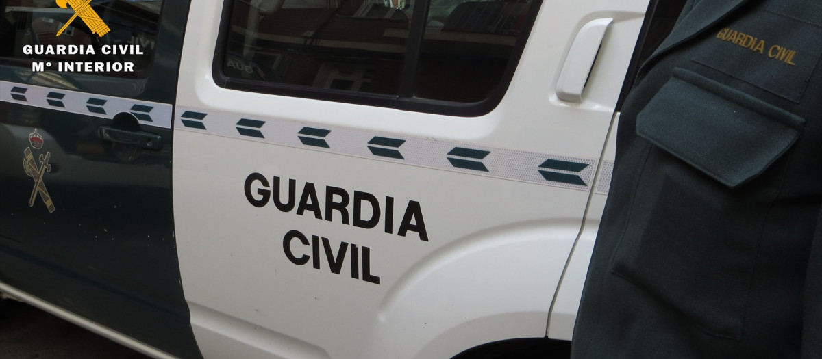 (Foto de ARCHIVO)
Coche de la Guardia Civil
REMITIDA / HANDOUT por GUARDIA CIVIL
Fotografía remitida a medios de comunicación exclusivamente para ilustrar la noticia a la que hace referencia la imagen, y citando la procedencia de la imagen en la firma
01/1/1970