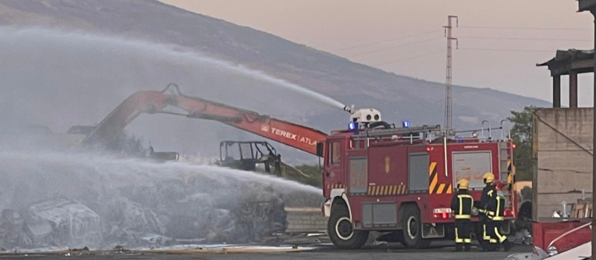 Incendio desguace Padul