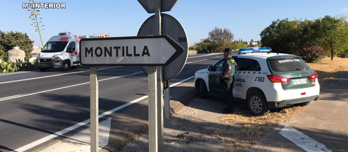 Agentes de la Guardia Civil del Puesto Principal de Montilla