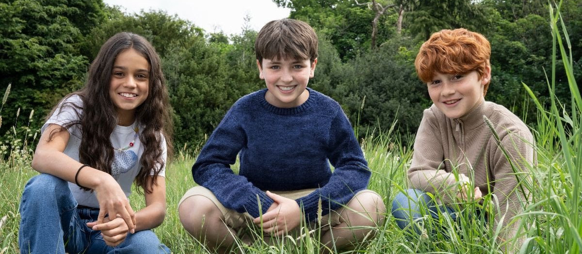 Arabella Stanton, Dominic McLaughlin y Alastair Stout como Hermione, Harry y Ron para la nueva serie de Harry Potter