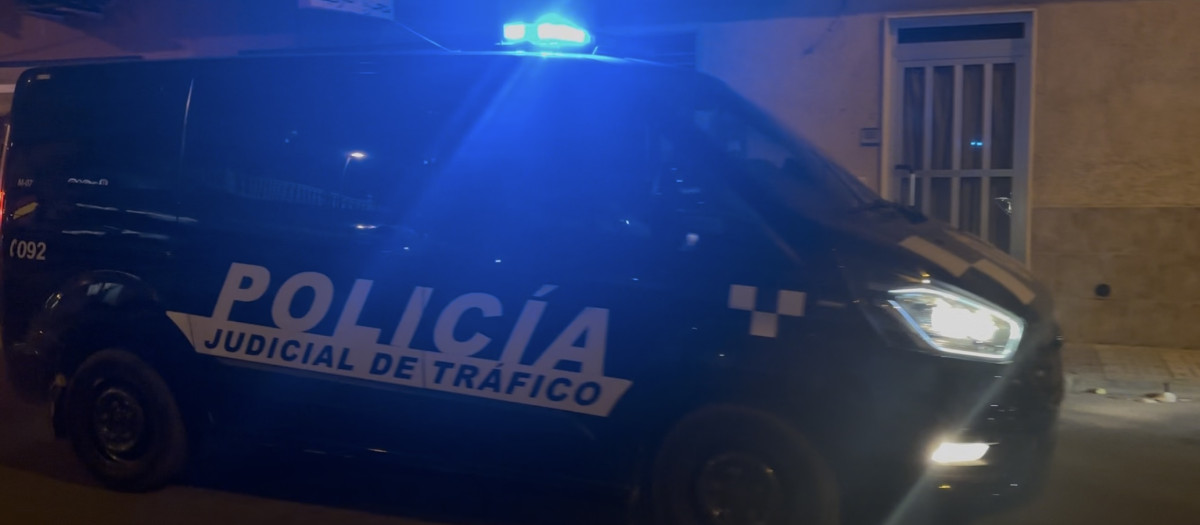 Imagen tomada de un vehículo policial durante las protestas en Torre Pacheco, Murcia