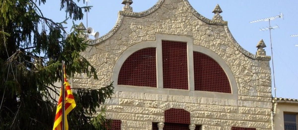 Vista exterior del Ayuntamiento de Arbeca, en una imagen de archivo