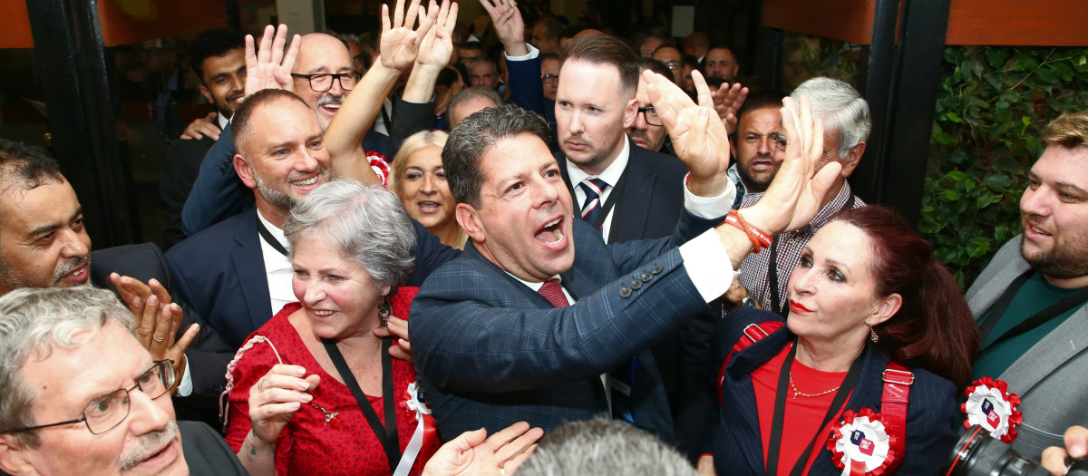 El ministro principal de Gibraltar, Fabián Picardo, eufórico tras ganar las últimas elecciones en el Peñón (archivo)