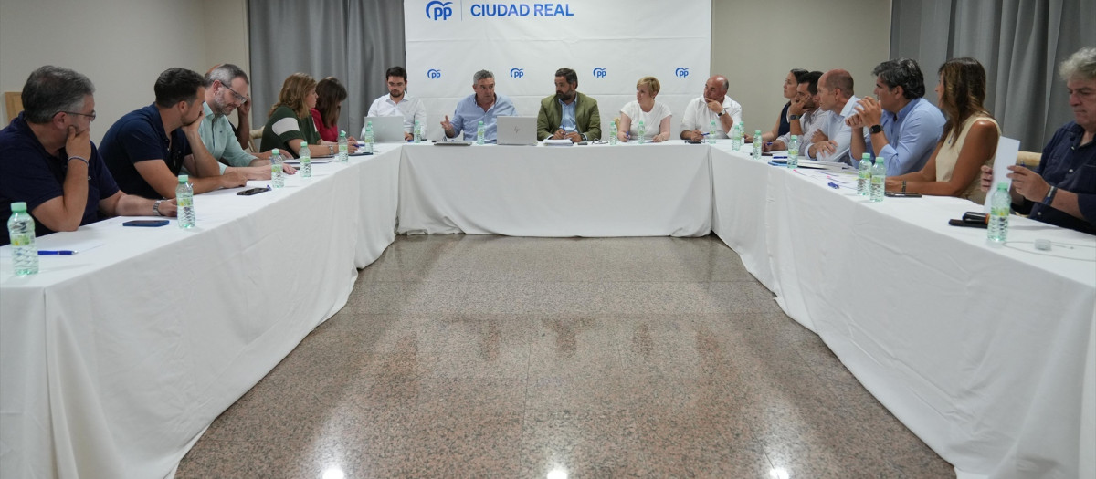 Reunión de la Comisión de Agua del PP de Castilla-La Mancha.
Sebastián Hipperdinger / Europa Press
16/7/2025