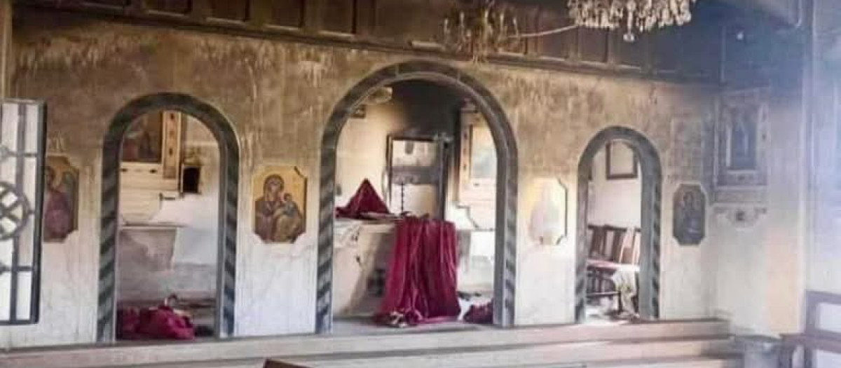 El incencio en la iglesia de San Miguel ha provocado graves daños y ha afectado a