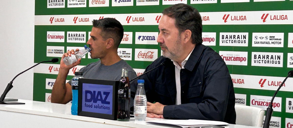 Antonio Fernández Monterrubio y Juanito comparecen ante los medios en El Arcángel