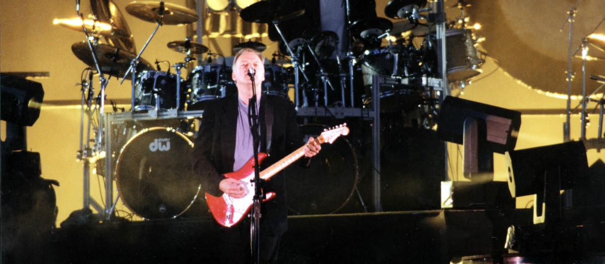 David Gilmour en concierto con Pink Floyd en 1994