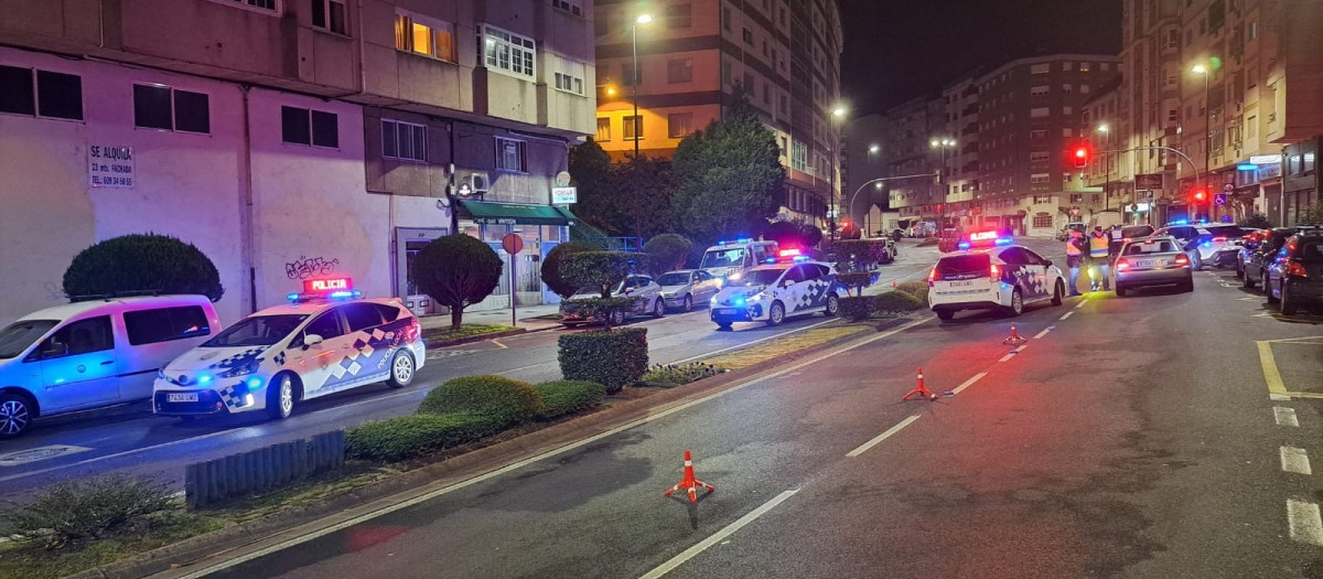Control nocturno de la Policía Local de Lugo

REMITIDA / HANDOUT por POLICÍA LOCAL DE LUGO
Fotografía remitida a medios de comunicación exclusivamente para ilustrar la noticia a la que hace referencia la imagen, y citando la procedencia de la imagen en la firma
25/6/2025