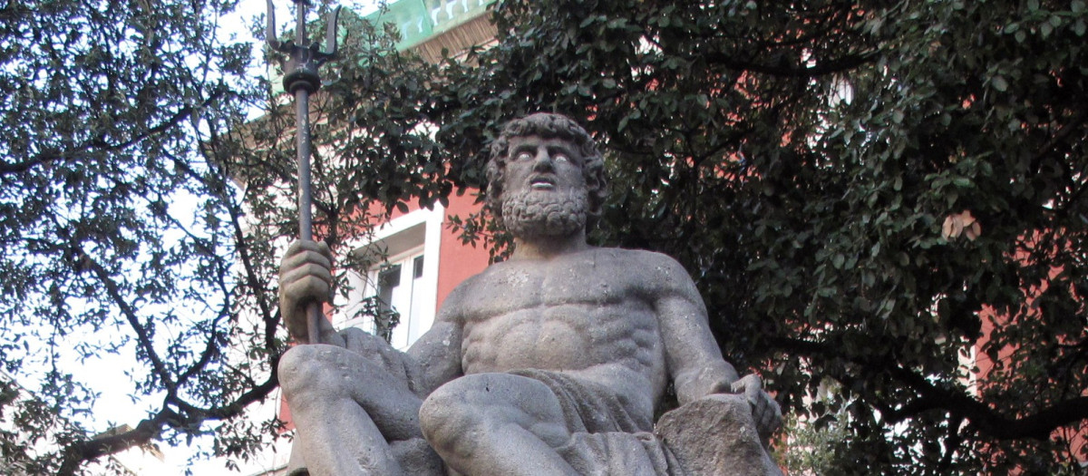 La fuente de Neptuno, en la plaza de la Merced de Barcelona