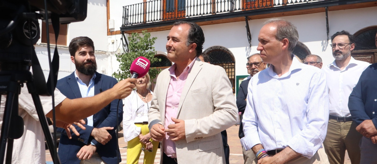 El presidente del Grupo Parlamentario Vox en las Cortes de C-LM, David Moreno.
REMITIDA / HANDOUT por VOX
Fotografía remitida a medios de comunicación exclusivamente para ilustrar la noticia a la que hace referencia la imagen, y citando la procedencia de la imagen en la firma
31/7/2025
