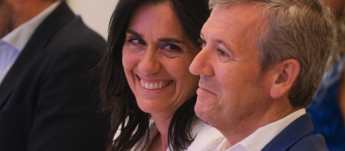 (I-D) La secretaria general del PP de Galicia, Paula Prado, y el presidente del PP de Galicia y presidente de la Xunta, Alfonso Rueda, durante la reunión de la junta directiva del PP de Galicia, en el Hotel Eurostars San Lázaro, a 1 de agosto de 2025, en Santiago de Compostela, A Coruña, Galicia (España).

Europa Press / Europa Press
01/8/2025