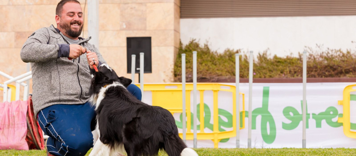 Toni Aguilar con Zizou