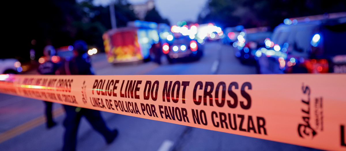 Policía y servicio de emergencias tras el tiroteo en la Universidad Emory, Atlanta