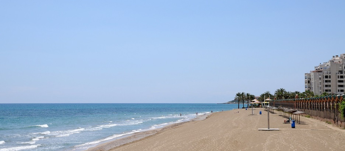Foto de archivo de la playa de Les Ampleries, en Oropesa del Mar (Castellón)