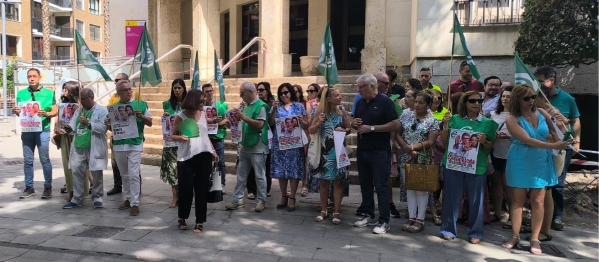 El personal sanitario dice en Ciudad Real "basta ya" a las agresiones y pide medidas disuasorias para prevenirlas.

EUROPA PRESS
12/8/2025