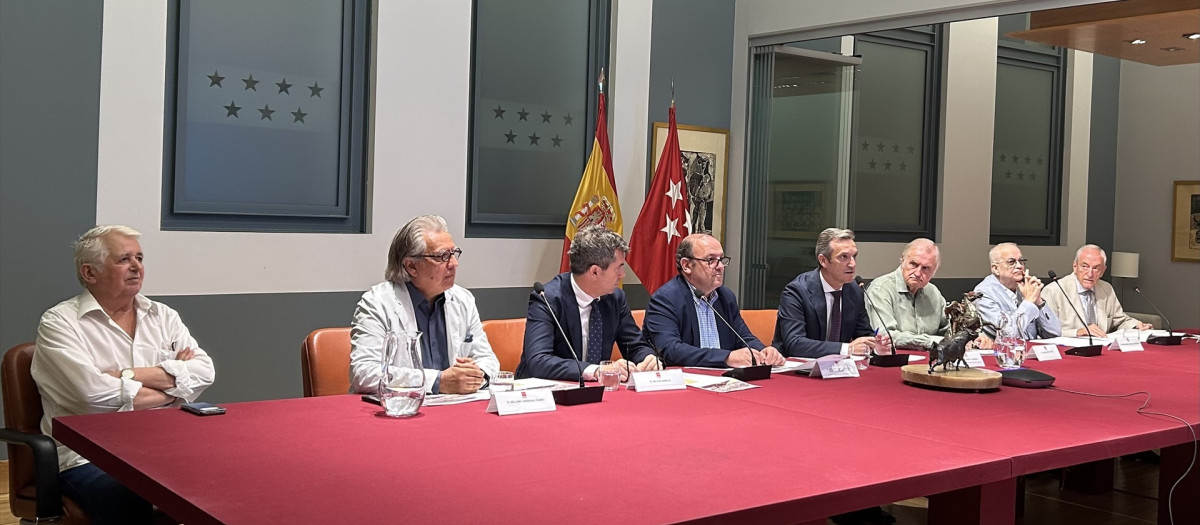Presentación del cartel taurino y cultural de la Feria de Otoño