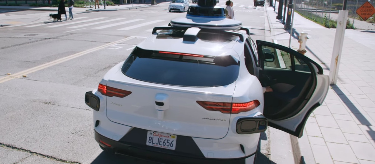 Un robotaxi de la empresa Waymo