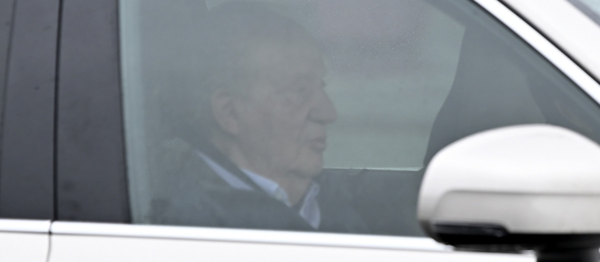 El Rey  Juan Carlos  llega a La Coruña este jueves