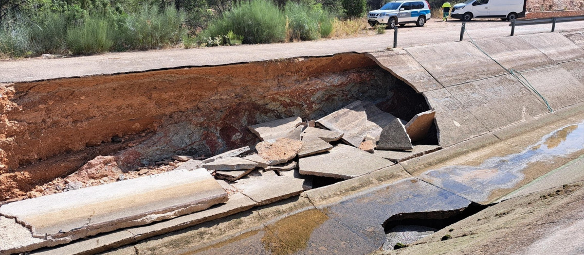Rotura del acueducto Tajo-Segura a la altura de Liétor (Albacete)