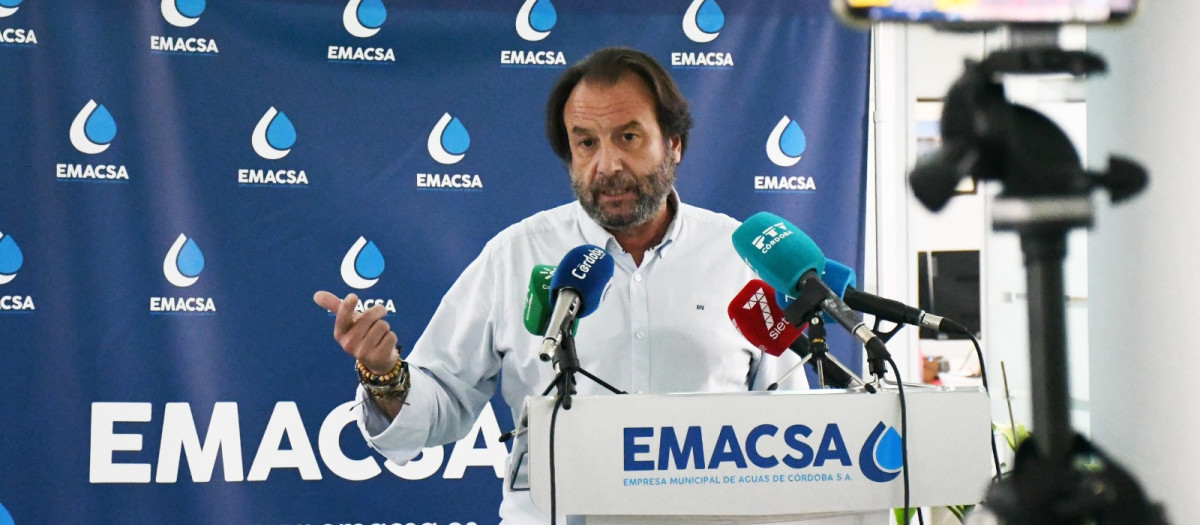 Daniel García-Ibarrola, durante la presentación del presupuesto para 2026 de Emacsa