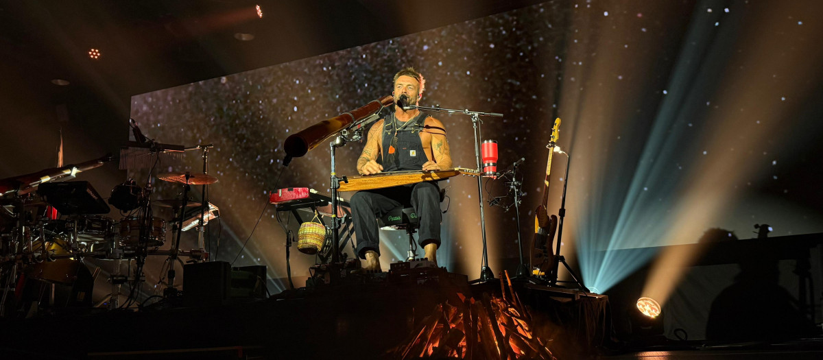 Imagen de Xavier Rudd en su concierto en Roig Arena