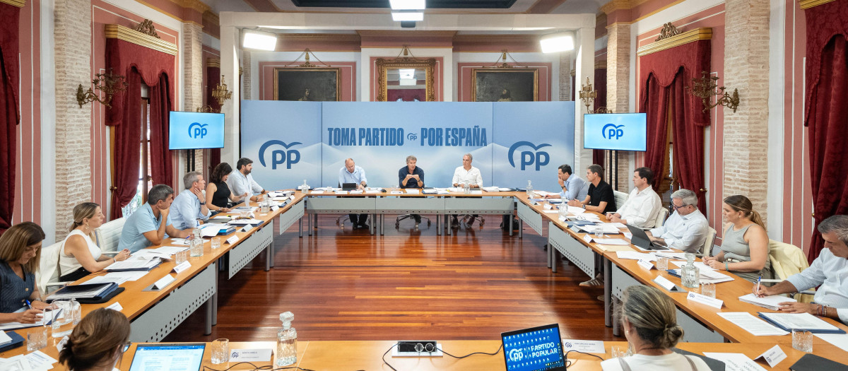Cumbre del PP en Murcia