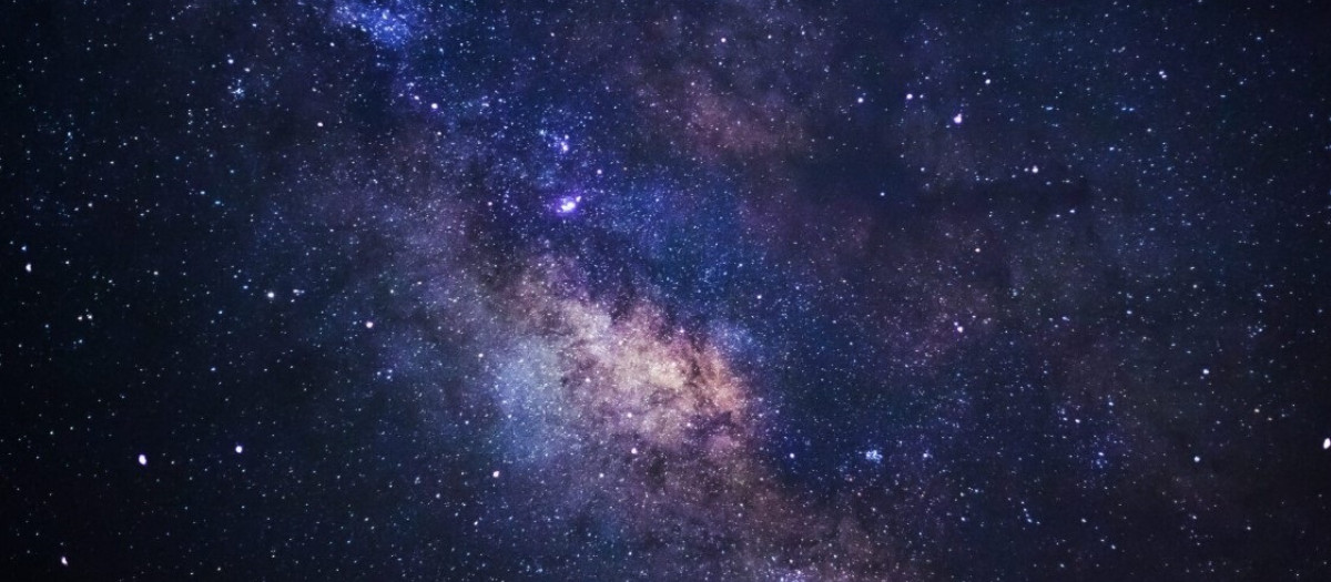 La época de reionización es un período temprano en la historia del universo que está predicho por la teoría pero que aún no ha sido detectado usando radiotelescopios