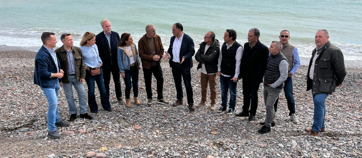 Wences Alós con alcaldes y portavoces en Moncofa, Castellón